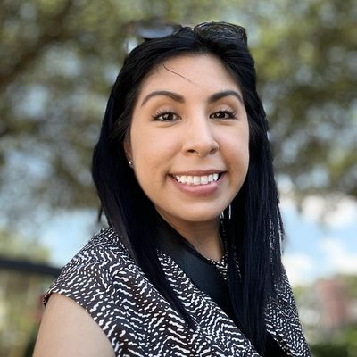 Yvonne, 37