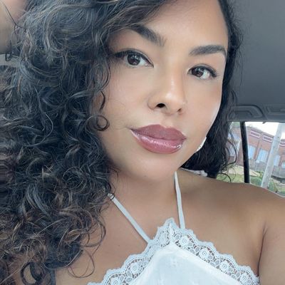 Laura, 35