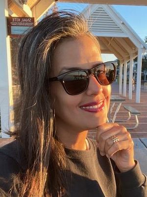 Mariangel, 49