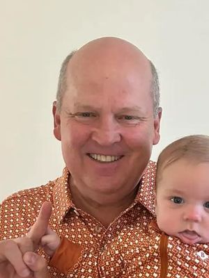 Daniel, 68