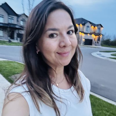 Linda, 33