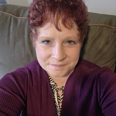 Anna, 40
