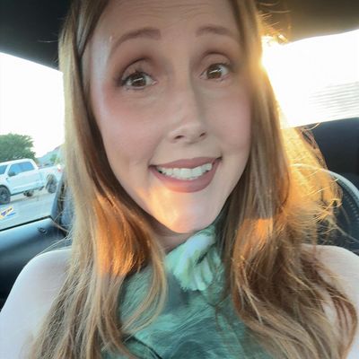 Olivia, 34
