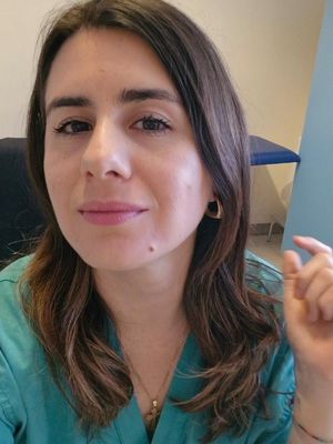 Ana Laura, 32