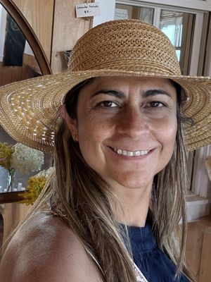 Ana, 49