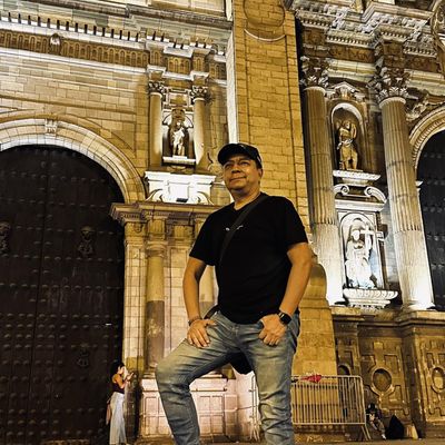 Maximiliano, 48