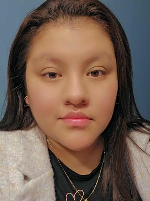 Ayleen, 28