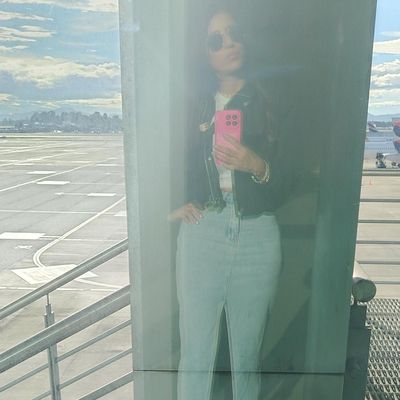 Fernanda, 37