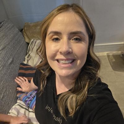 Gabriella, 43