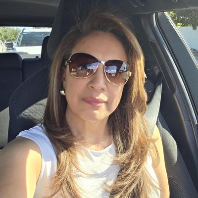 Elena, 49