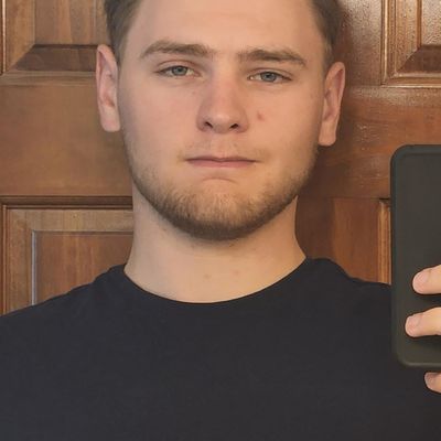 Ben, 24