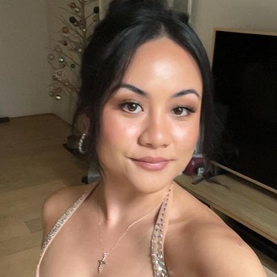 Nicole, 30