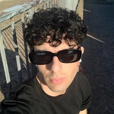 Mateo, 21