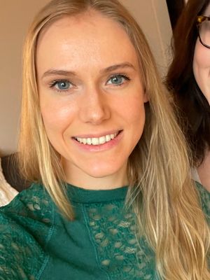 Beatrix, 32