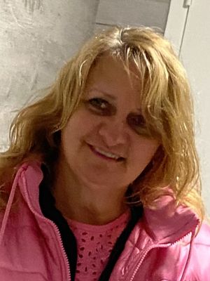 Lisa, 56