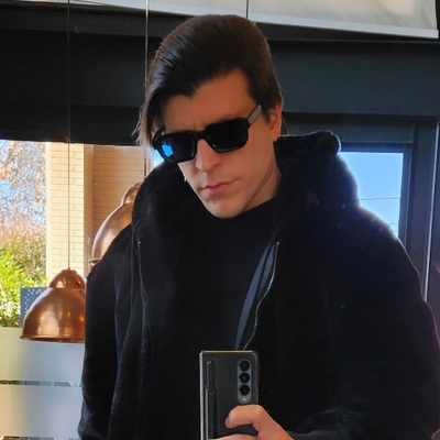 Gustavo, 41