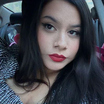 Rheannon, 28