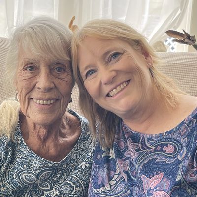 Jennifer, 56