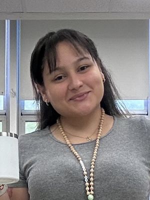 Gabriela, 25