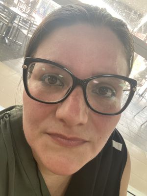 Karla, 39
