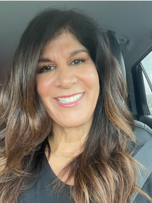 Lynn, 60