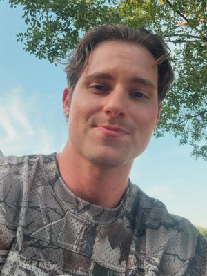 Cody, 32
