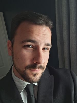 Joe, 30