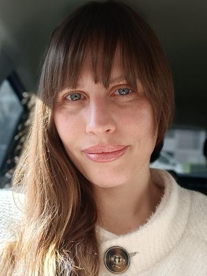 Elena, 41