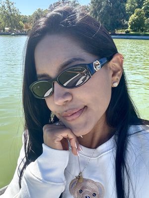 Marcela, 33