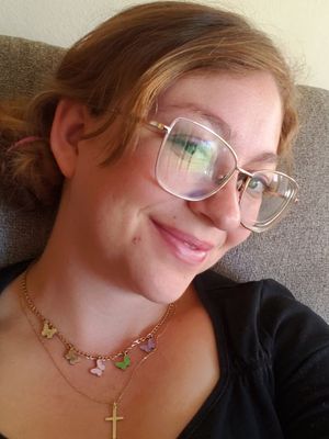 Rachel, 26