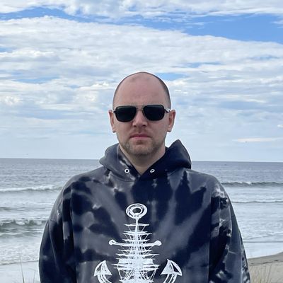 Alex, 31