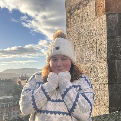 Sarah, 22
