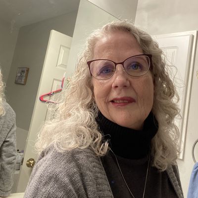 Julie, 65