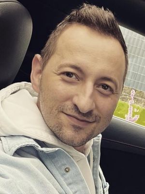 Pedro, 50