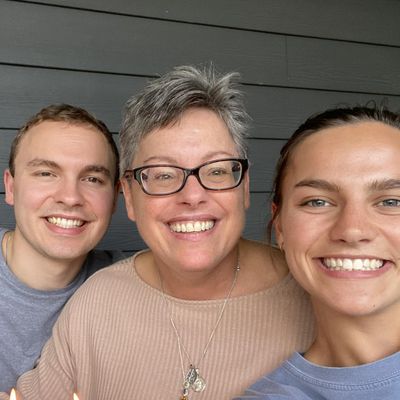 Karen, 61