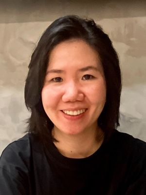 Uyen, 39