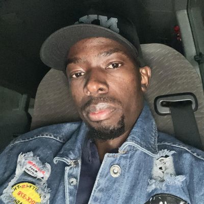 Stephen, 34