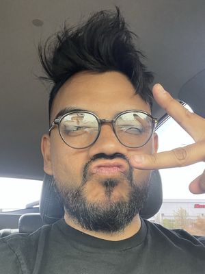 Daniel, 29