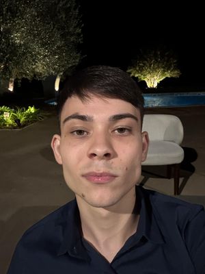 Gabriel, 20