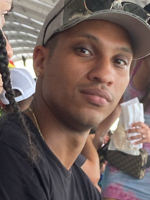 Javier, 34