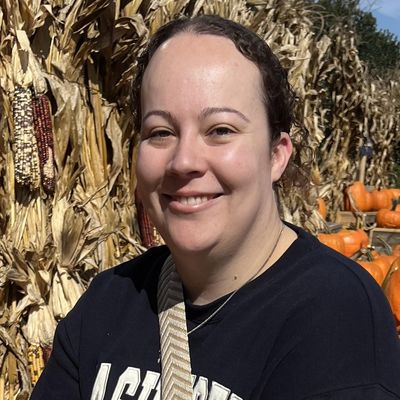 Courtney, 32