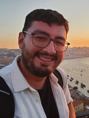 Eduardo, 29