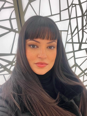 Katie, 33