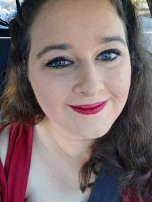 Emily, 28