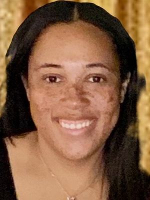Jeanina, 33
