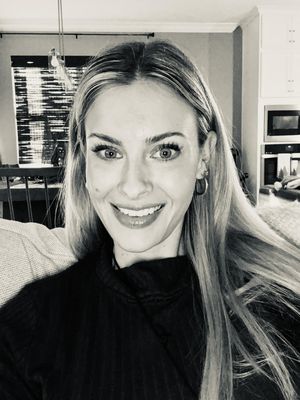Kacie, 35