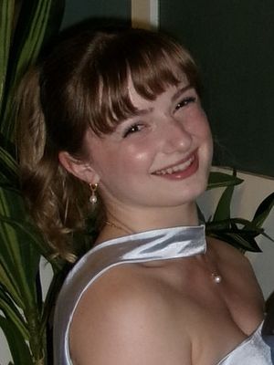 Kaitlyn, 20