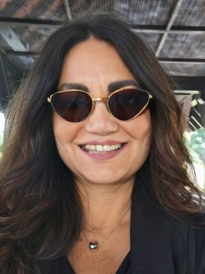 Paulina, 61