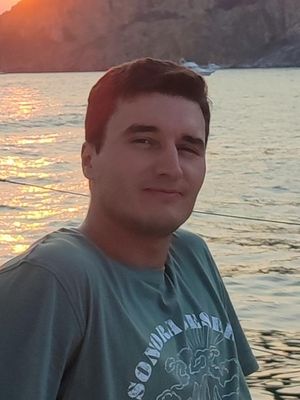 Juan, 28
