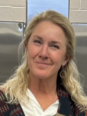 Tina, 58